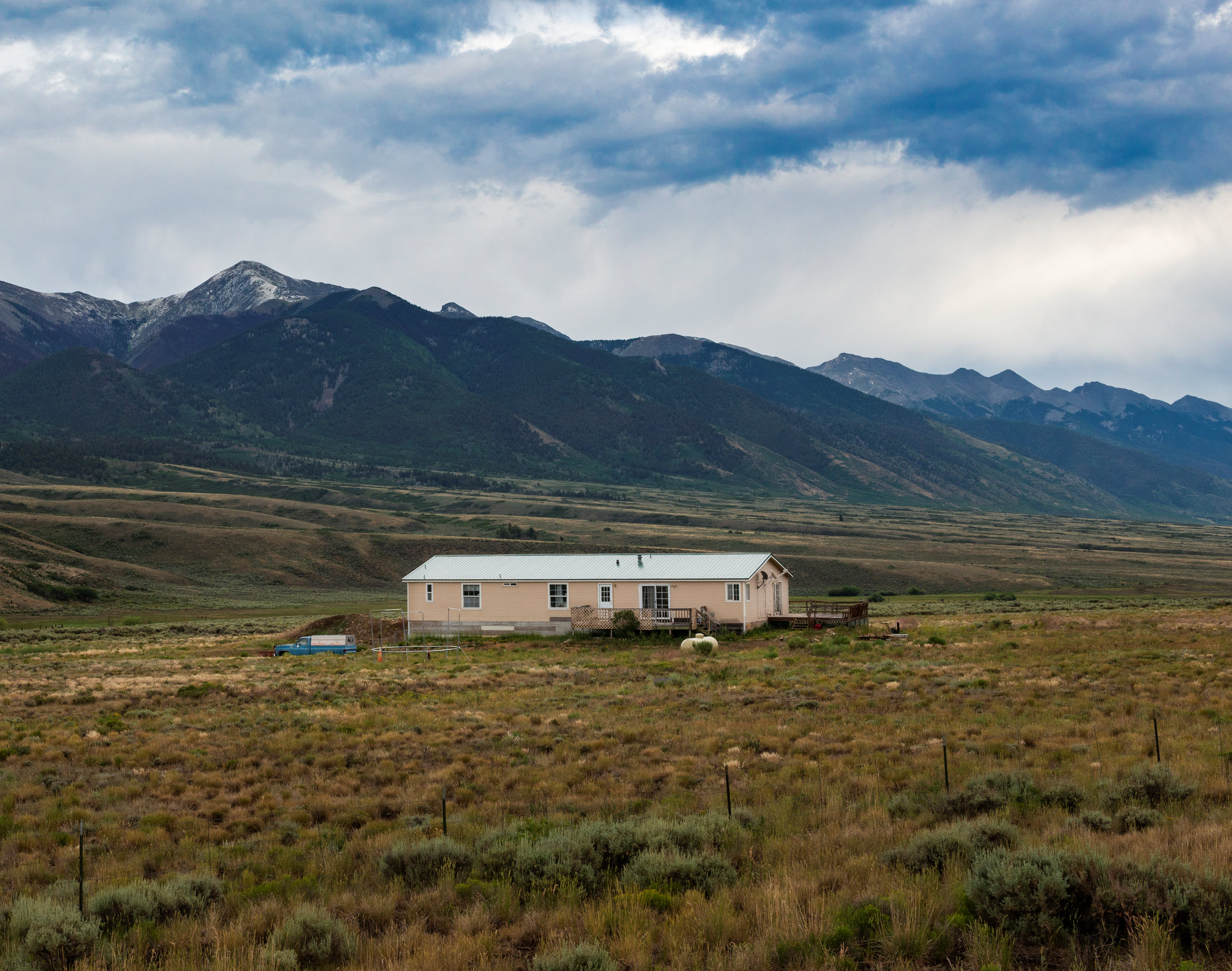 Comprehensive mobile home insurance in Colorado. Protect your home sweet home with our tailored coverage. Contact us today!