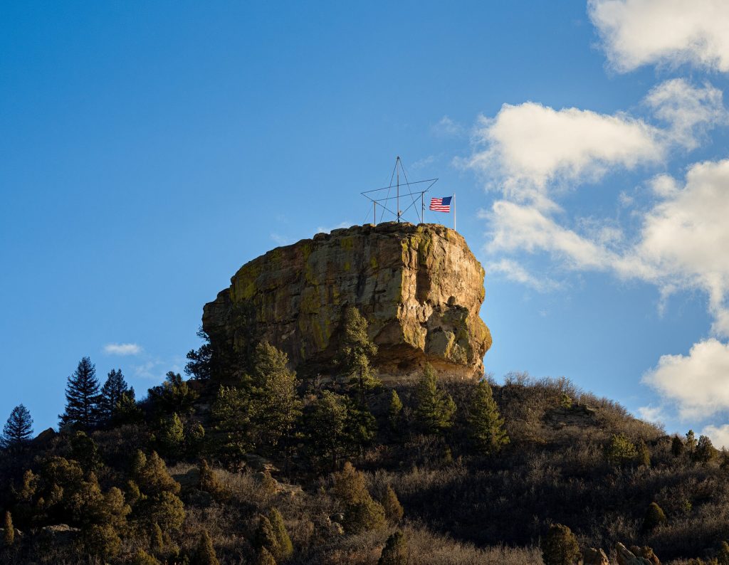 Can you climb to the top of Castle Rock?